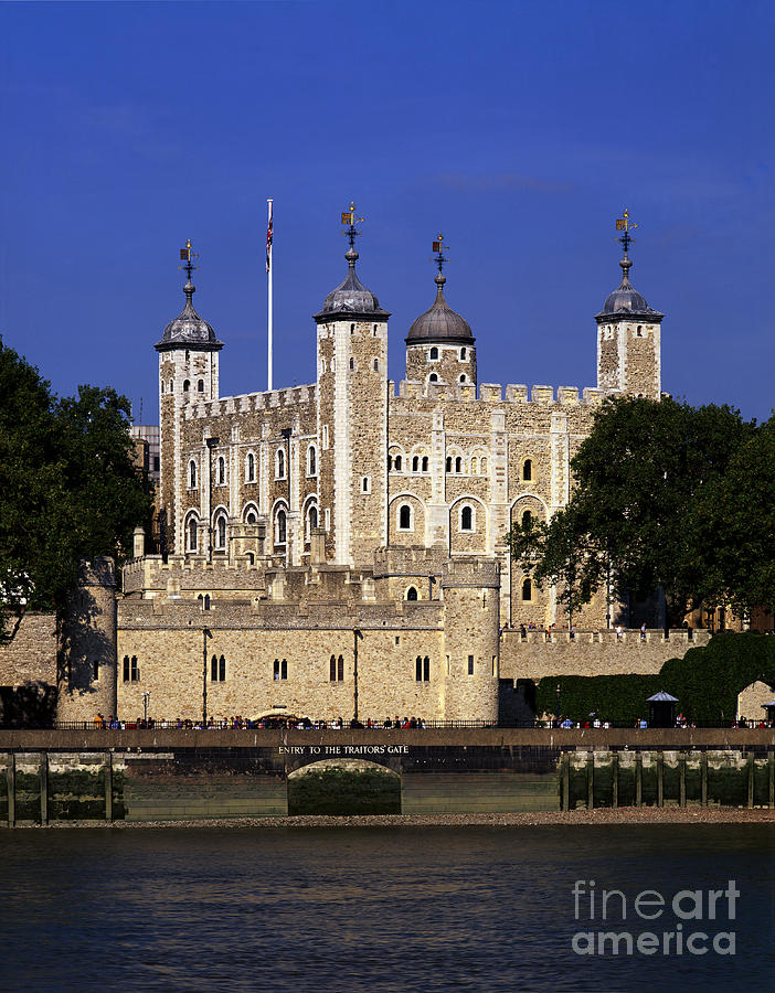 Tower Of London, England Photograph by Rafael Macia