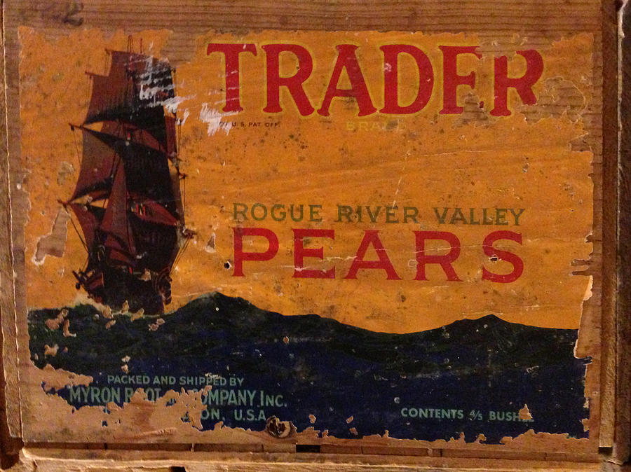 Trader Pears Crate Label Photograph by Richard Reeve