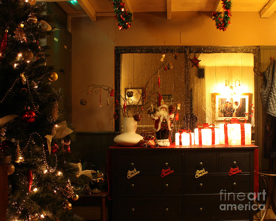 Christmas Photograph - Traditional English Christmas by Terri Waters