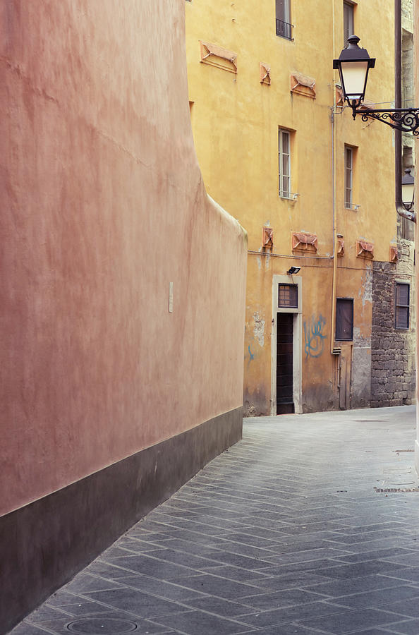Traditional Street In Pisa, Tuscany Photograph by Marcoventuriniautieri