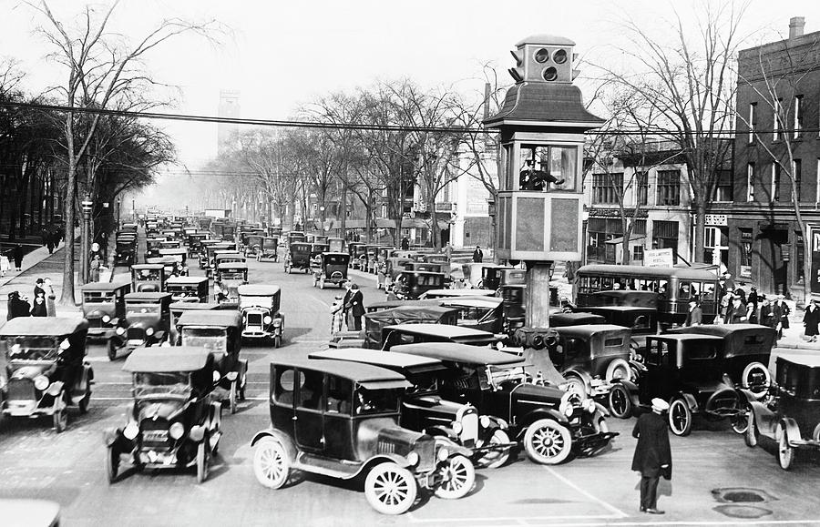 Traffic Control In Detroit Photograph by Library Of Congress