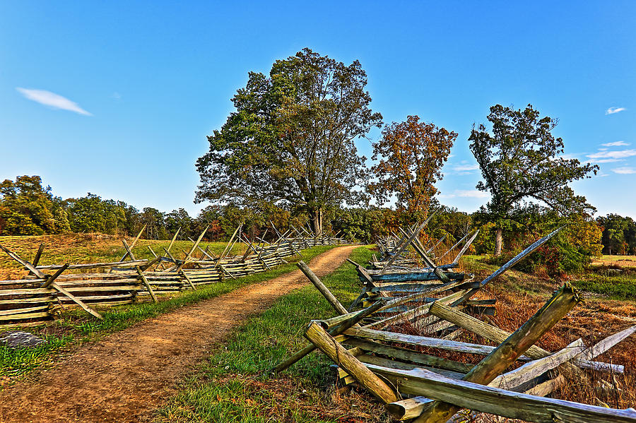 Trail Along Gettysburg Battlefield Photograph by SCB Captures