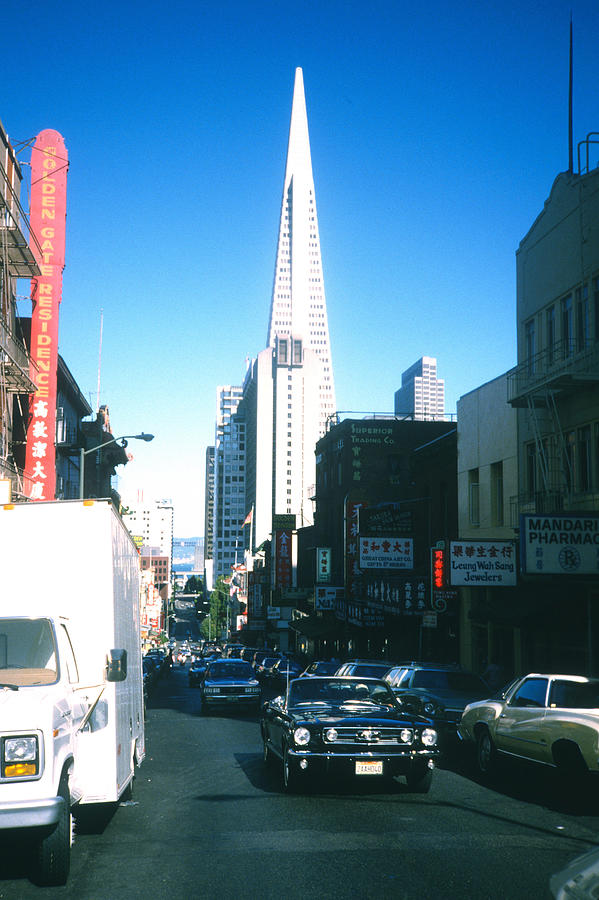 Transamerica Pyramid San Francisco 1984 Photograph by Gordon James