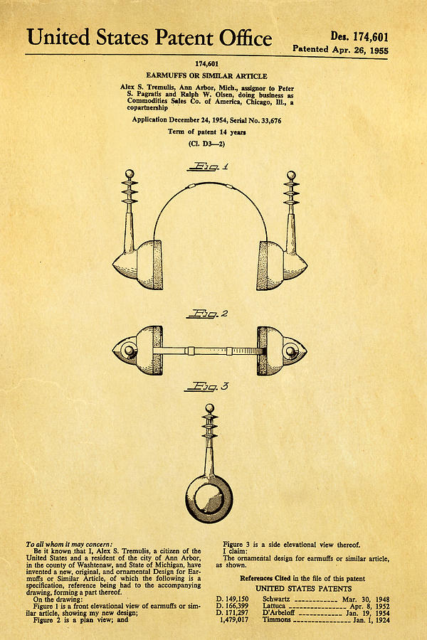 Star Trek Photograph - Tremulis Earmuffs Patent Art 1955 by Ian Monk