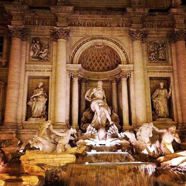 Trevi Fountain By Night Photograph by Sarah Kirk