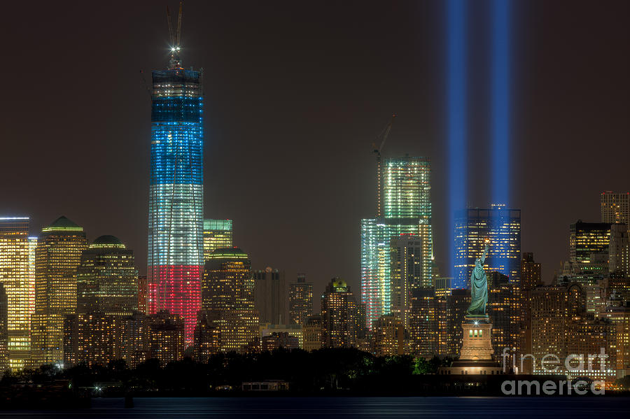 New York City Photograph - Tribute in Light XIII by Clarence Holmes