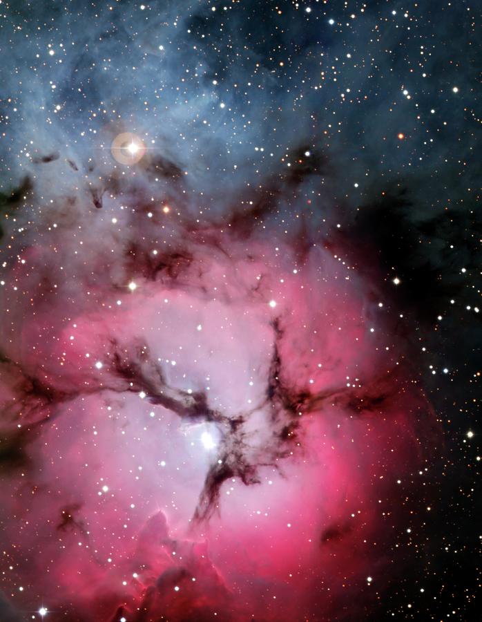 Trifid Nebula (m20) Photograph by European Southern Observatory/science Photo Library