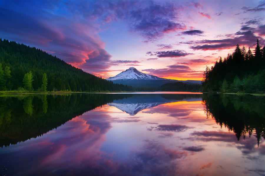 Trillium Lake Sunrise Photograph by Darren White