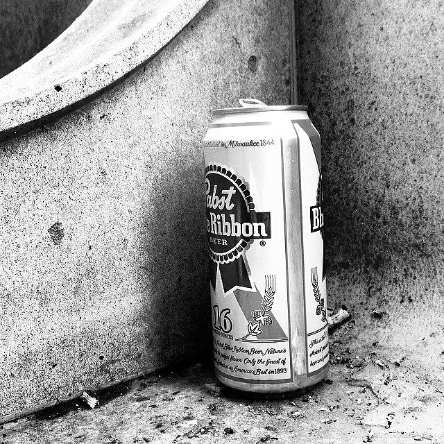 Urban Photograph - Tripleb. Beer, Butts, Bench. #chicago by Paul Velgos Urban Photograph - Tripleb. Beer, Butts, Bench. #chicago by Paul Velgos