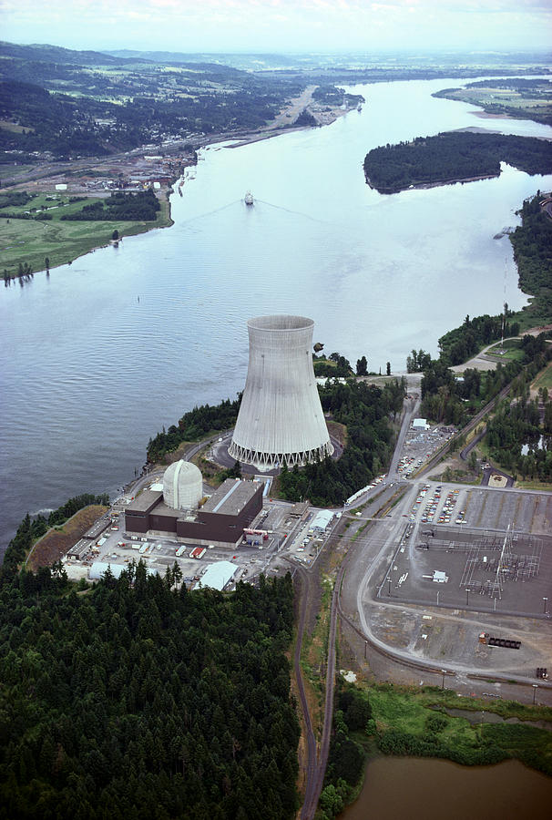 Trojan Nuclear Photograph by Earl Roberge