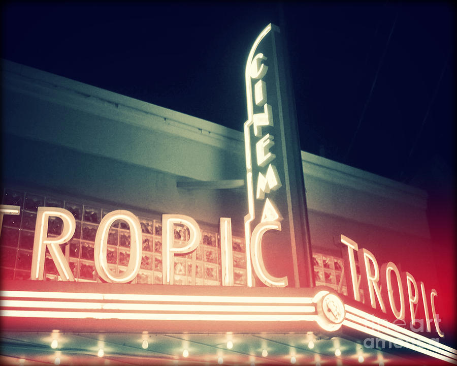 Tropic Cinema-Horiz-II Photograph by Chris Andruskiewicz