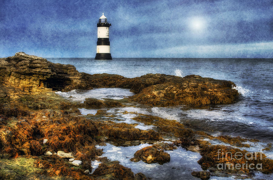 Trwyn Du Lighthouse Photograph by Ian Mitchell