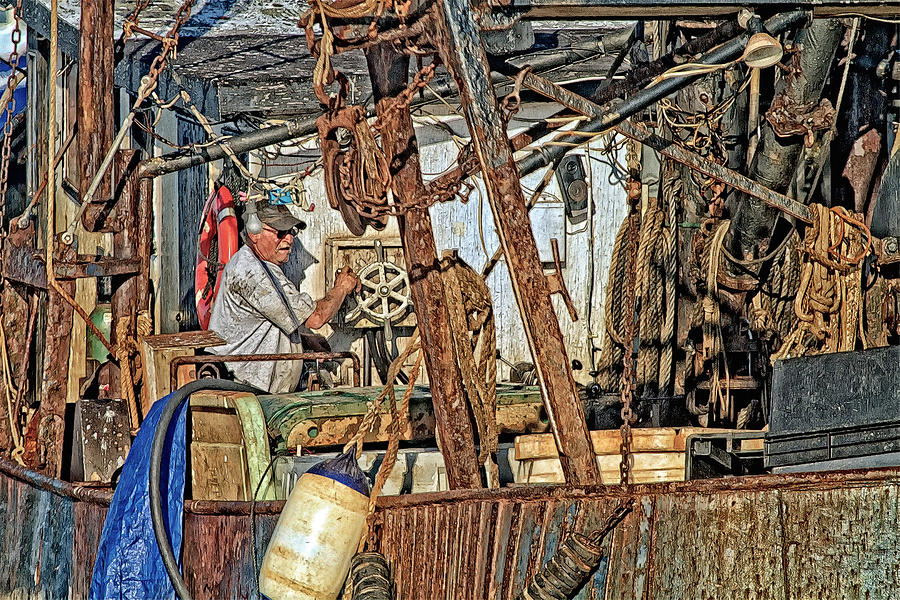 T.T. Gillie Captain Backing Into A Dock Photograph by Constantine Gregory