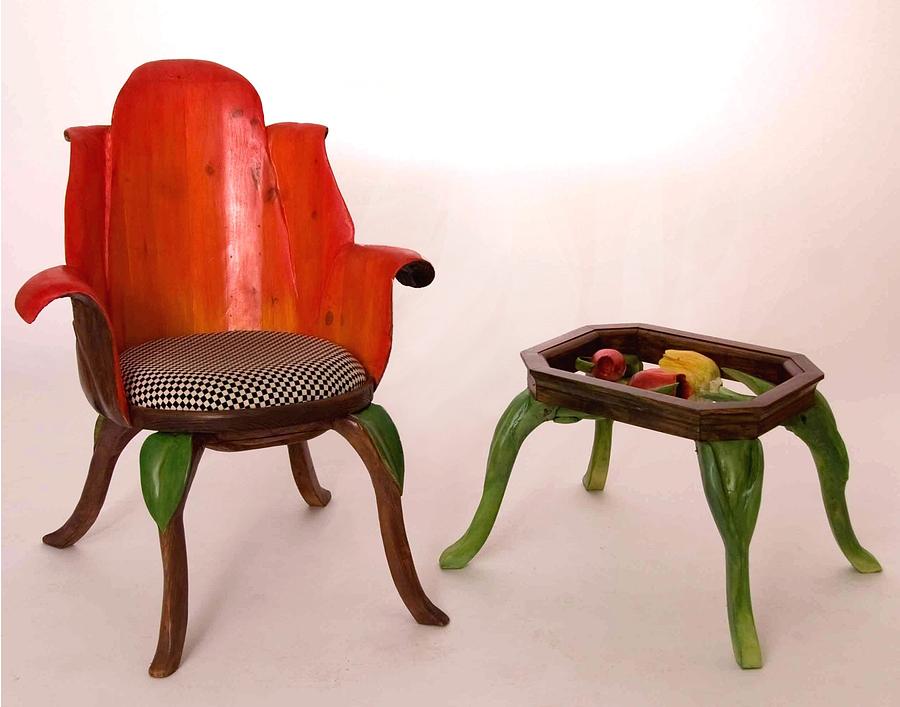 Tulip chair and table Sculpture by Hans Droog