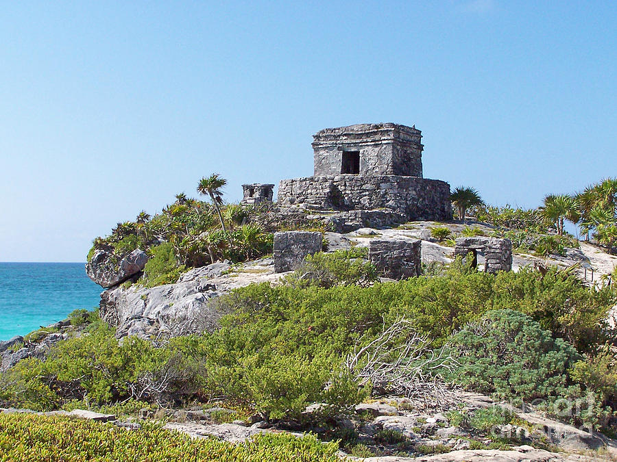 Tulum Ruins of Mexico - 1 Photograph by Tom Doud
