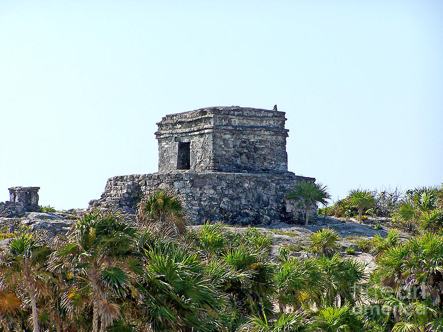 Tulum Ruins of Mexico - 2 Photograph by Tom Doud