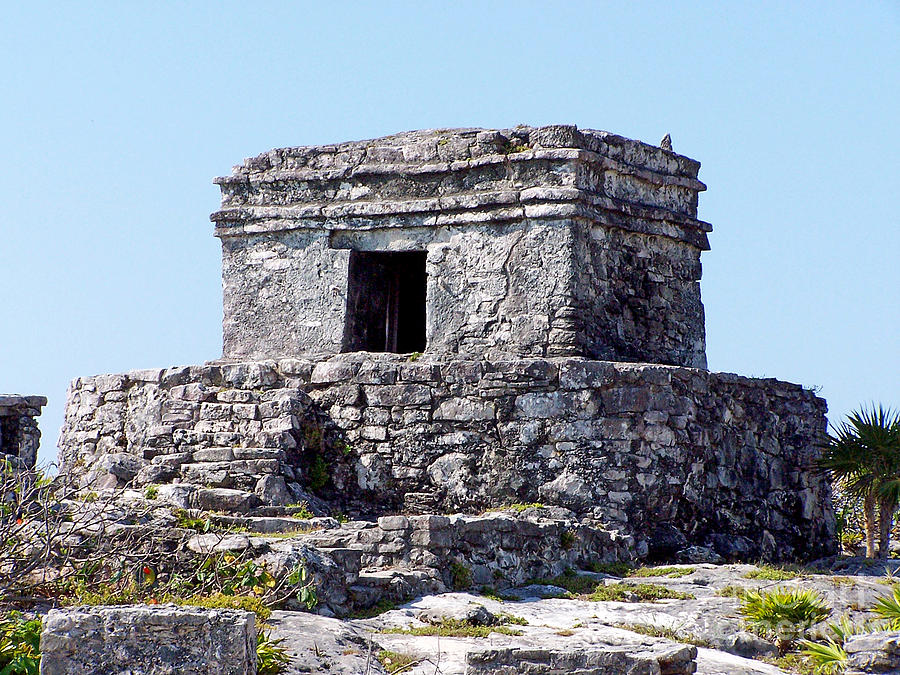 Tulum Ruins of Mexico - 3 Photograph by Tom Doud