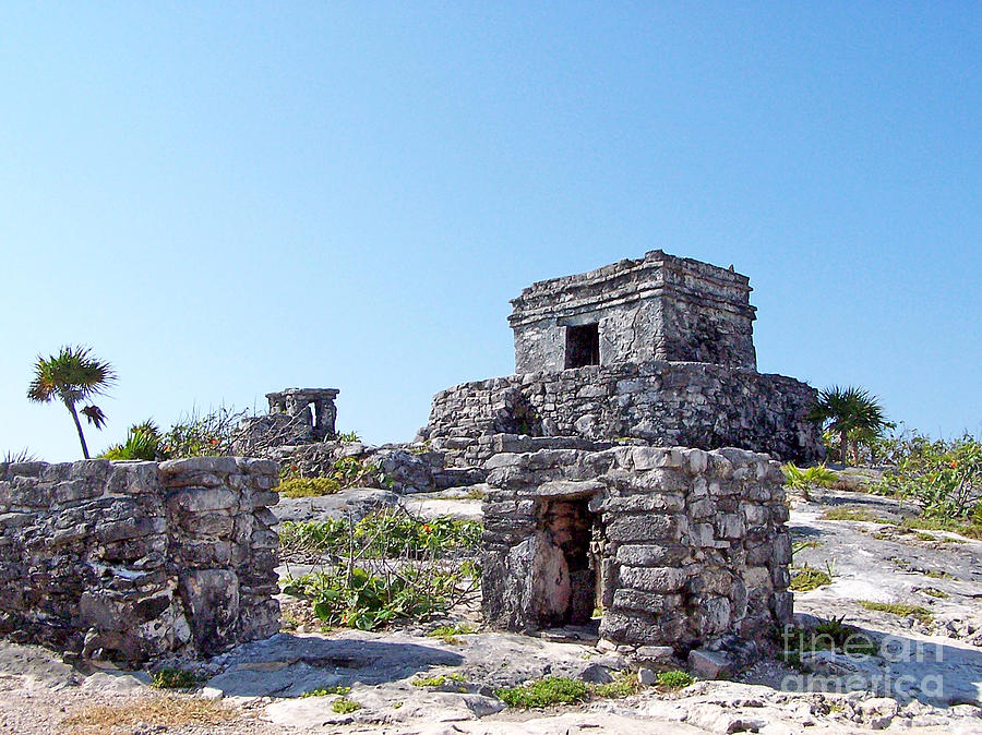 Tulum Ruins of Mexico - 5 Photograph by Tom Doud