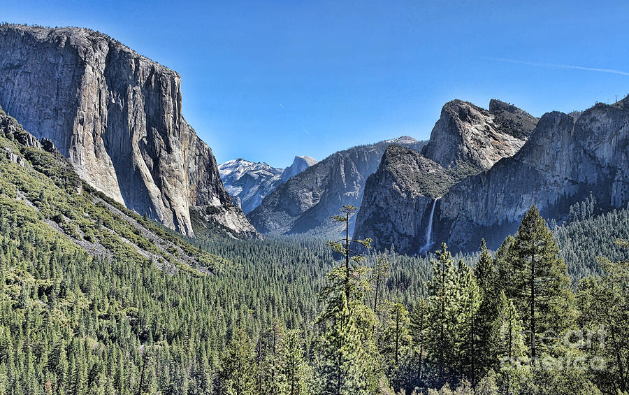 Tunnel View at Yosemite Photograph by Jack Schultz