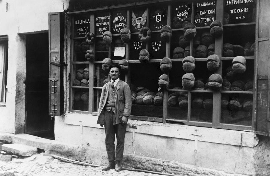 Turkey Bakery, 1922 Photograph by Granger