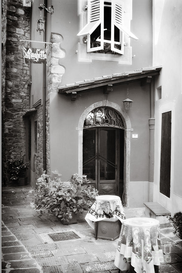 Tuscan Courtyard Photograph by Jim  Calarese