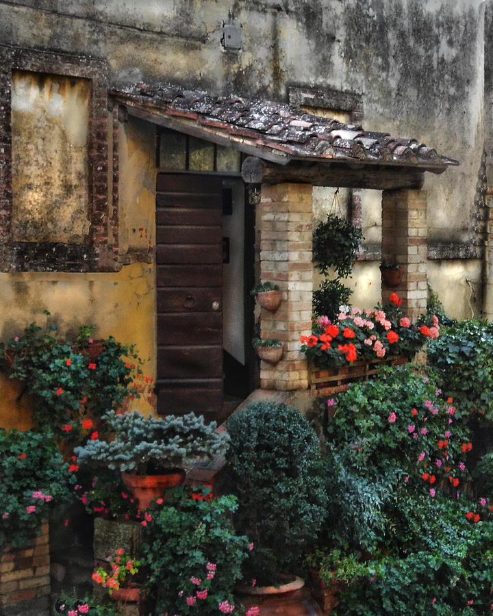 Tuscany Garden Shed Photograph by Deborah Jahier