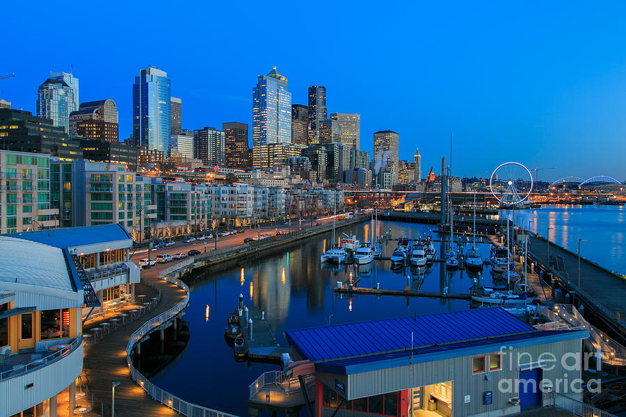 Seattle Photograph - Twilight in Seattle by Kevin Le