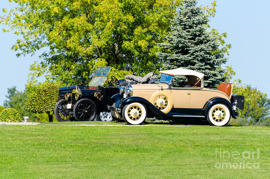 Two old cars Photograph by Les Palenik