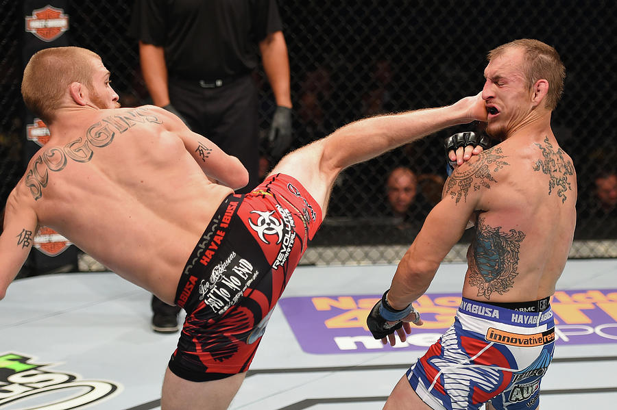 Ufc 187 Scoggins V Sampo Photograph by Josh Hedges/zuffa Llc Ufc 187 Scoggins V Sampo Photograph by Josh Hedges/zuffa Llc