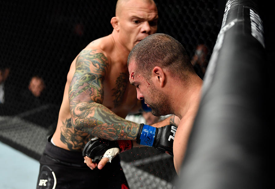 UFC Fight Night: Shogun v Smith Photograph by Jeff Bottari