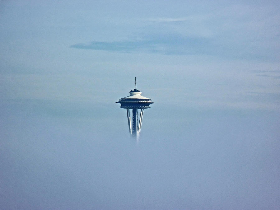 Ufo In Seattle Photograph by Yuri Levchenko