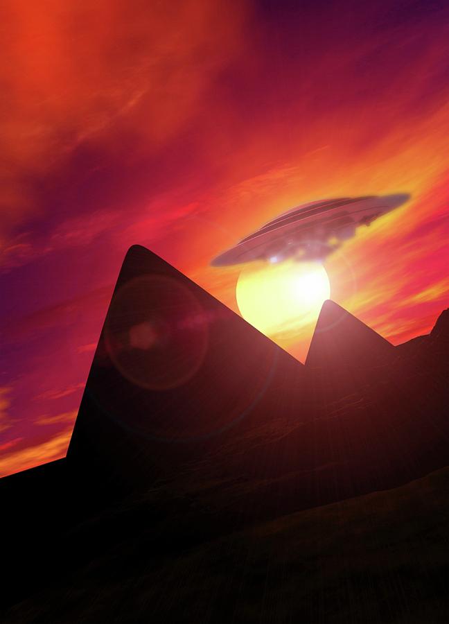 Ufo Over The Pyramids Photograph by Victor Habbick Visions/science ...