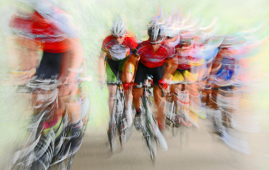 Sports Photograph - Ultimo Giro # 2 by Lou Urlings