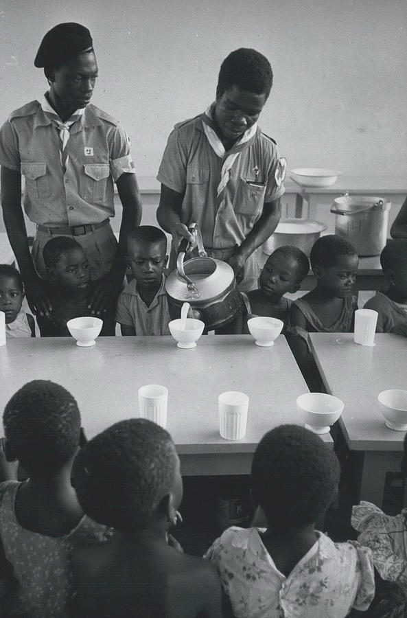 Un Assistance In The Congo, Leopoldville Photograph by Retro Images Archive