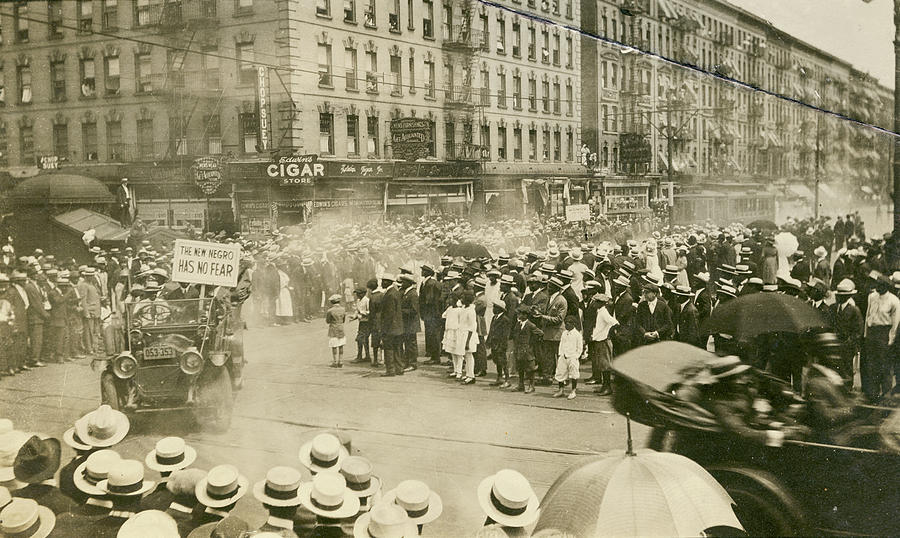 Unia Parade, 1920 Photograph by Granger