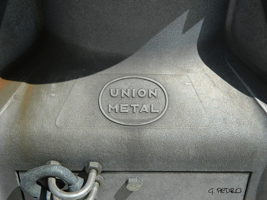 Union Metal Photograph by George Pedro