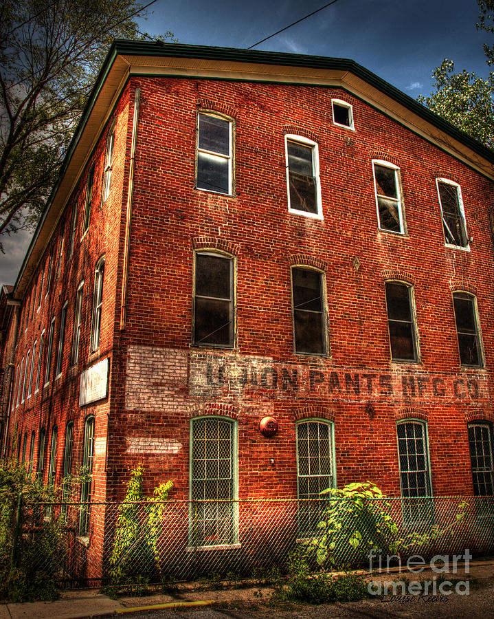 Brick Photograph - Union Pants Company by Louise Reeves