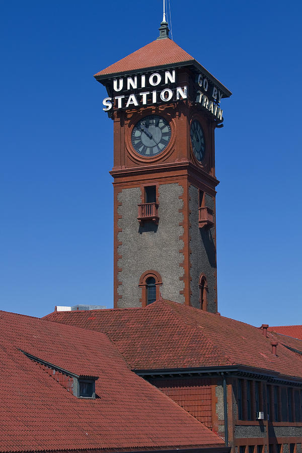 Union Station in Portland Oregon Photograph by David Gn