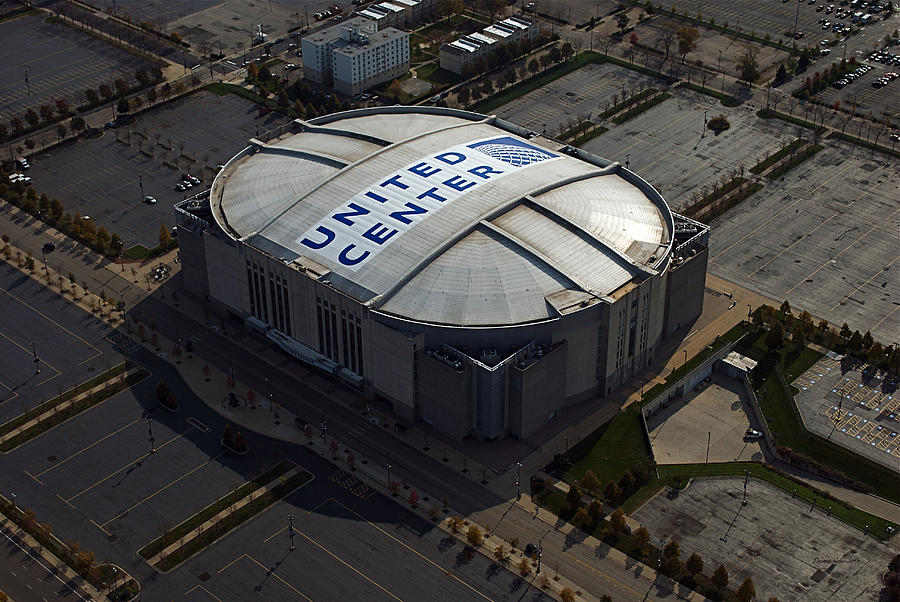 Hockey Photograph - United Center Chicago Sports 09 by Thomas Woolworth