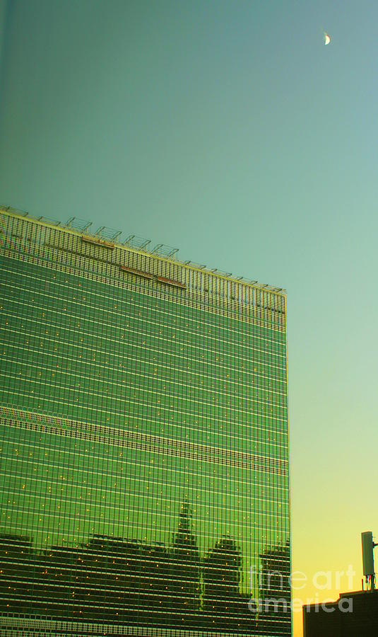United Nations Secretariat Building with Moon at Sunset Photograph by Miriam Danar