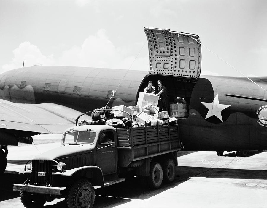 United States Army, 1943 Photograph by Granger - Fine Art America