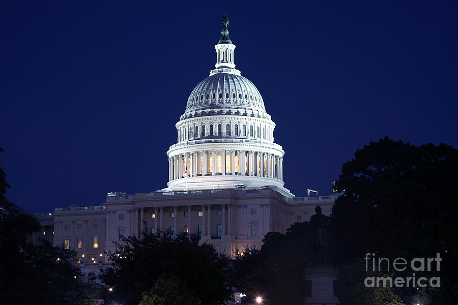 Capitol Building Photograph - United States Capitol Building by Bill Cobb