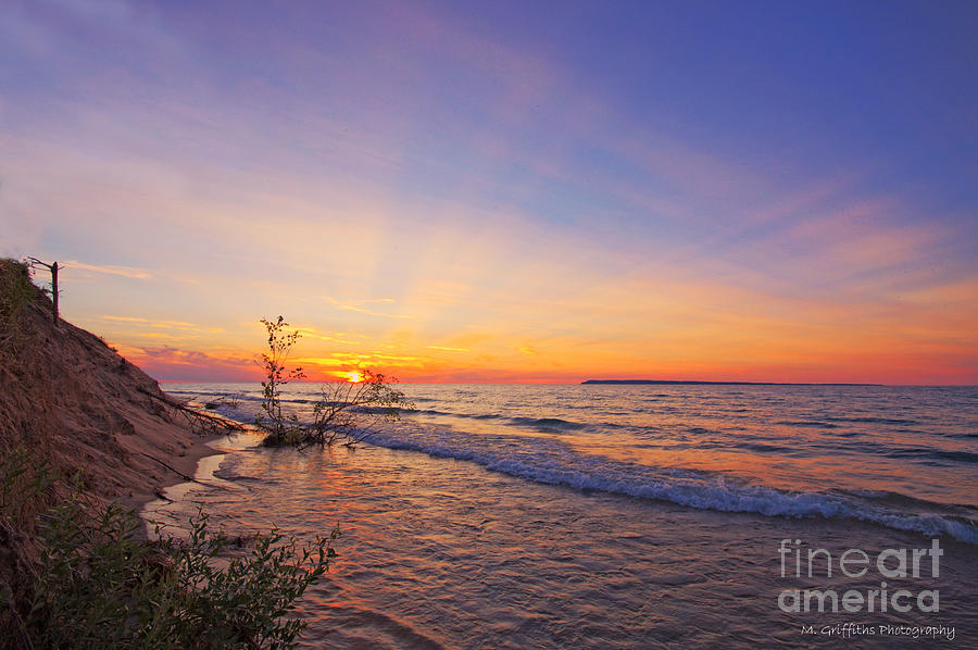 Lake Michigan Photograph - Surfside by Michael Griffiths