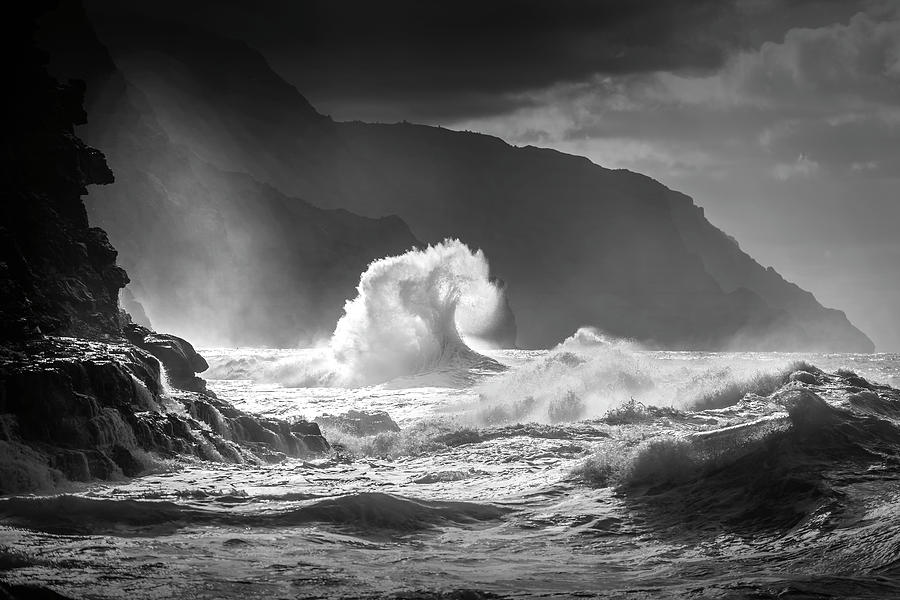 Wave Photograph - Untitled by Ali Rismanchi