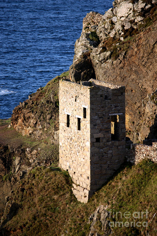 Upper Crown Engine House Botallack Photograph by Terri Waters