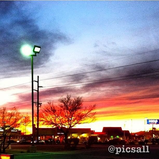 Sunset Photograph - Urban Sunset. Repost For by Star Rodriguez