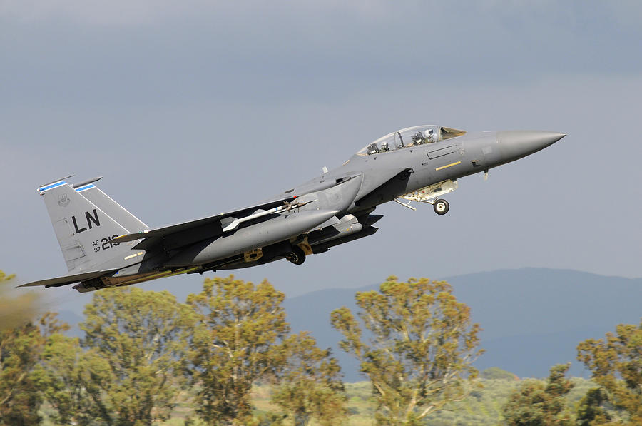 U.s. Air Force Europe F-15e Taking Off Photograph by Riccardo Niccoli