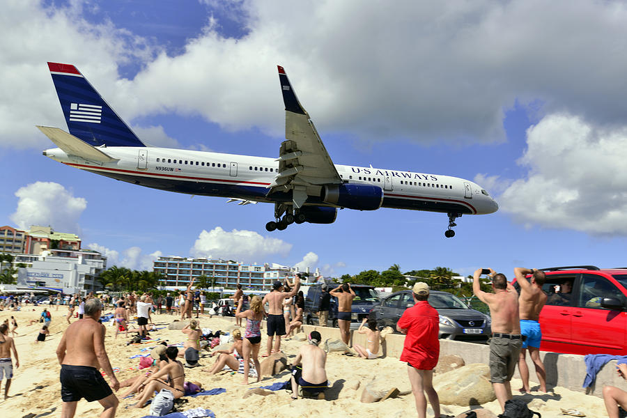 US Airways Landings in St Maarten Photograph by Matt Swinden