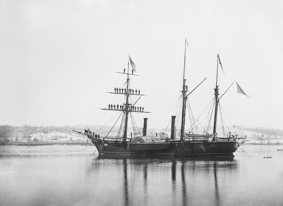 Abraham Lincoln Photograph - US Civil War steam frigate, 1863 by Science Photo Library