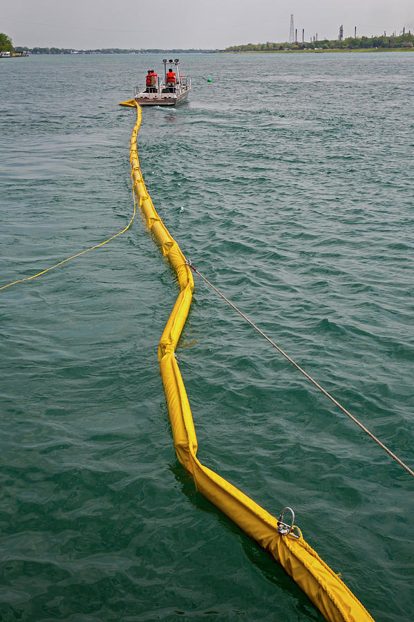 Us Coast Guard Oil Spill Training Photograph by Jim West/science Photo Library